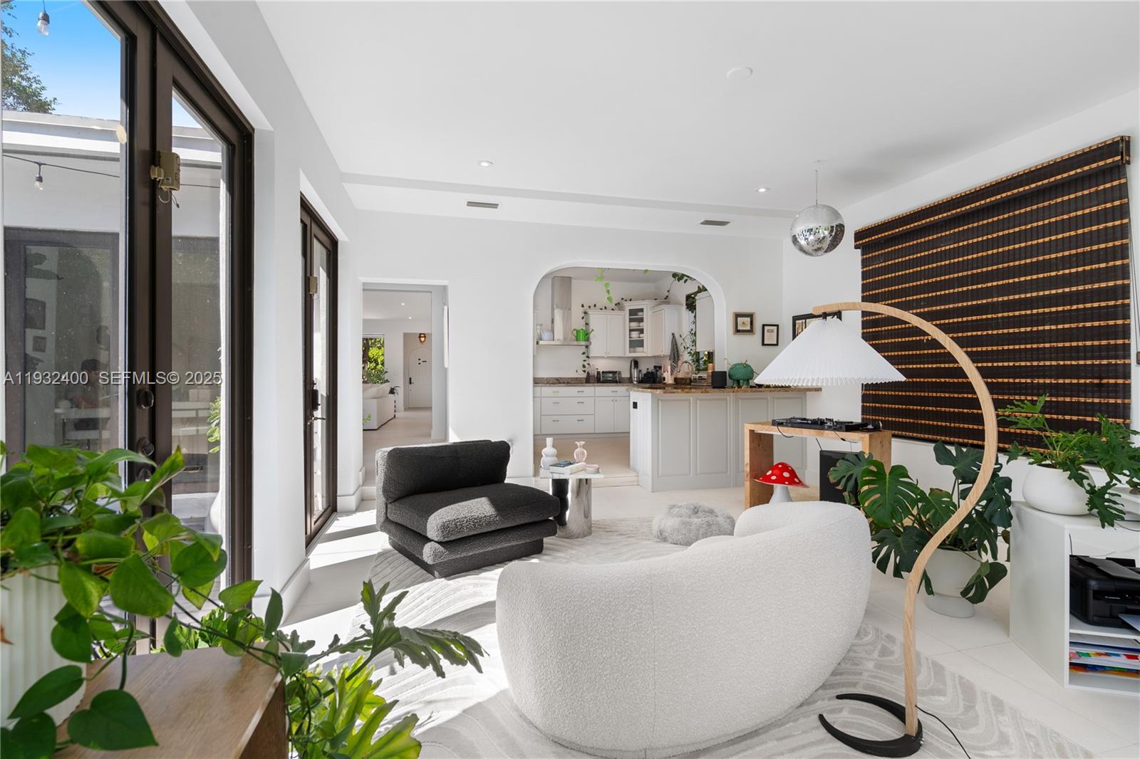 2489 N Meridian Ave Miami Beach, FL 33140