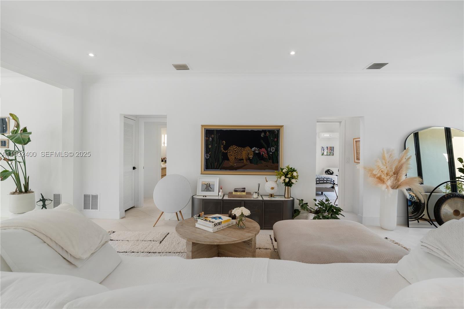 2489 N Meridian Ave Miami Beach, FL 33140