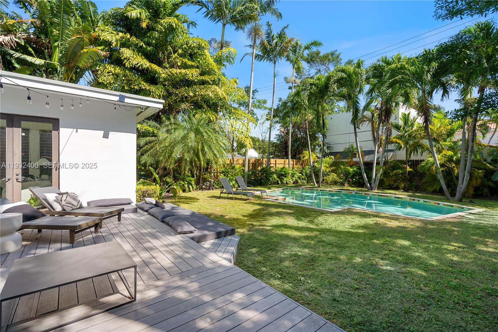 2489 N Meridian Ave Miami Beach, FL 33140