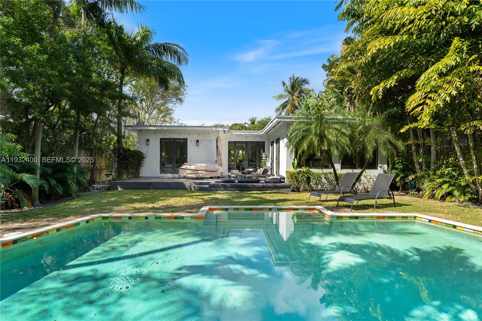 2489 N Meridian Ave Miami Beach, FL 33140