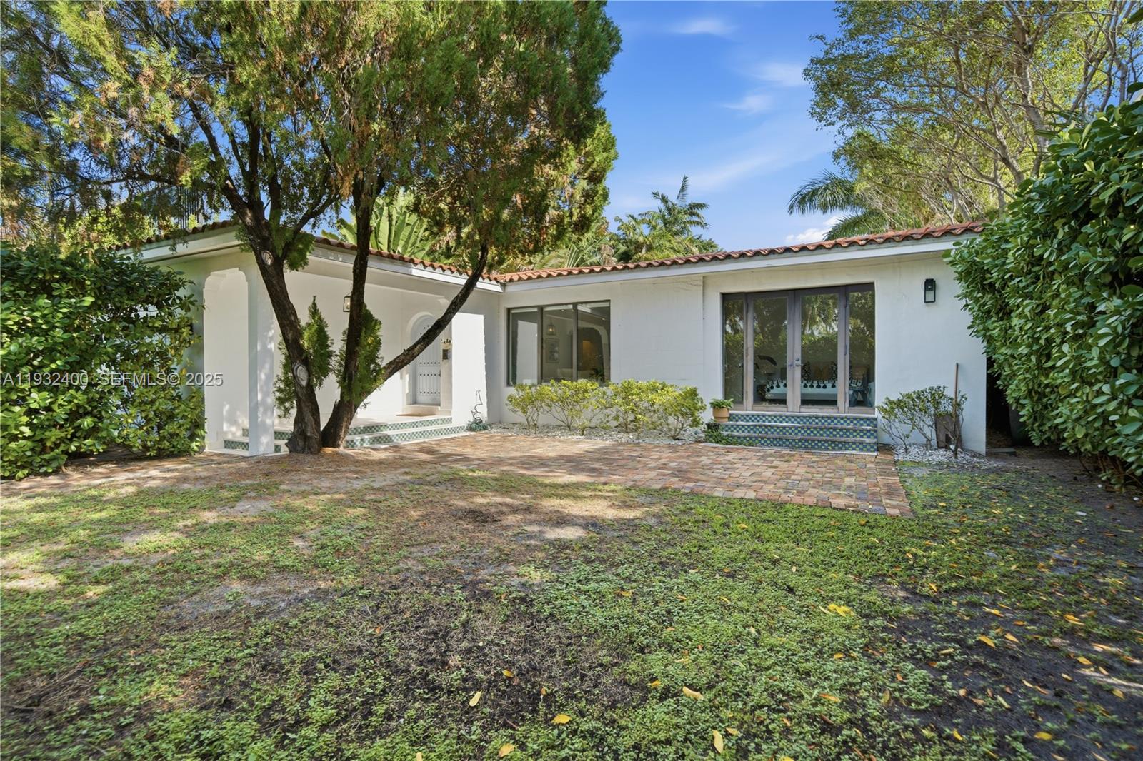 2489 N Meridian Ave Miami Beach, FL 33140