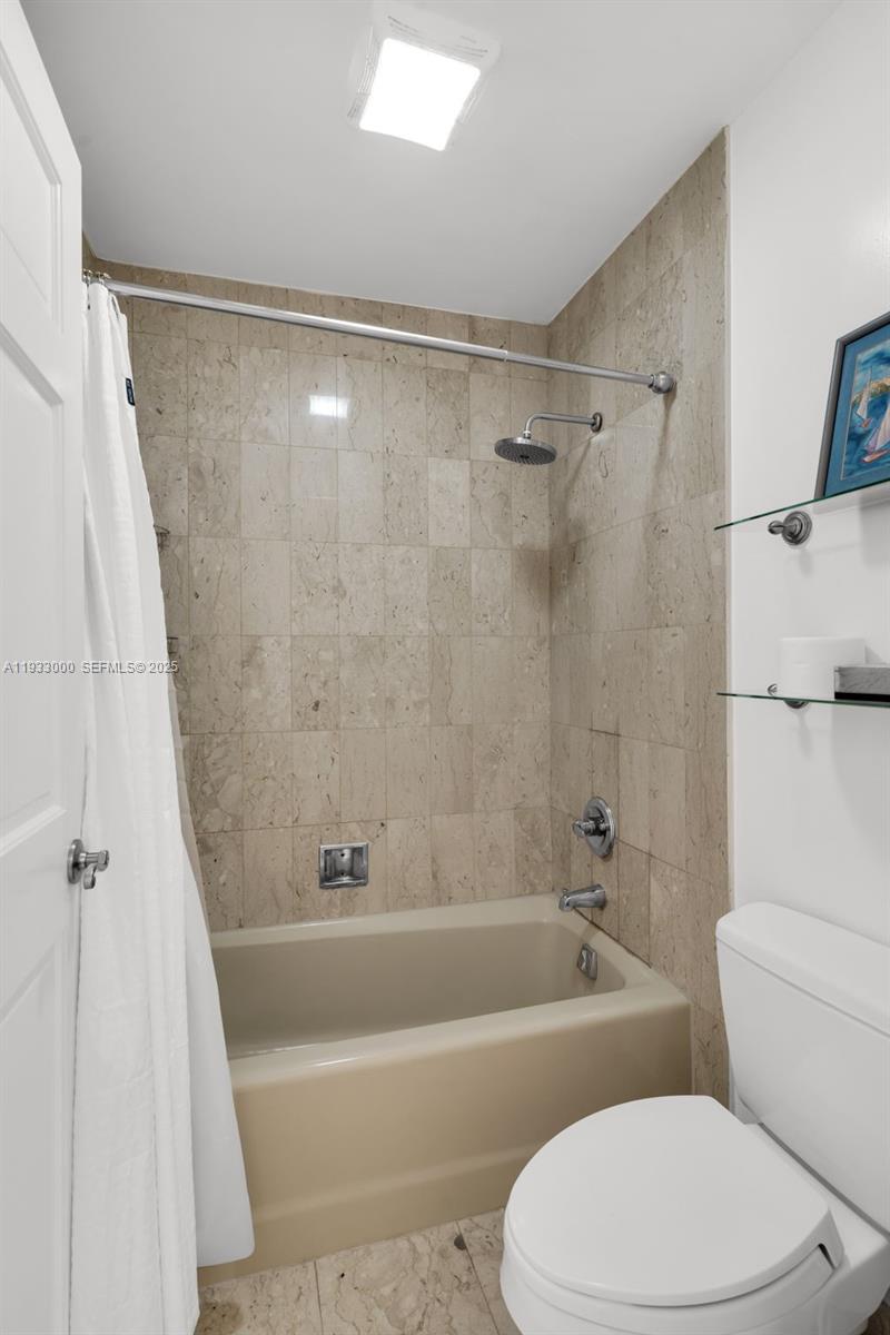 2124 Fisher Is Dr #2124 Miami Beach, FL 33109