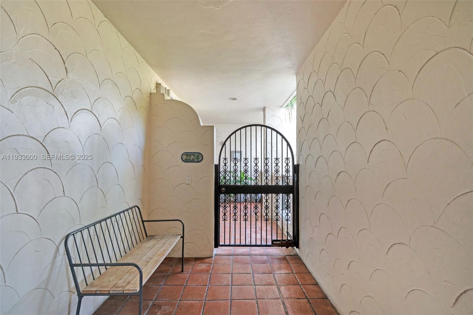 2124 Fisher Is Dr #2124 Miami Beach, FL 33109