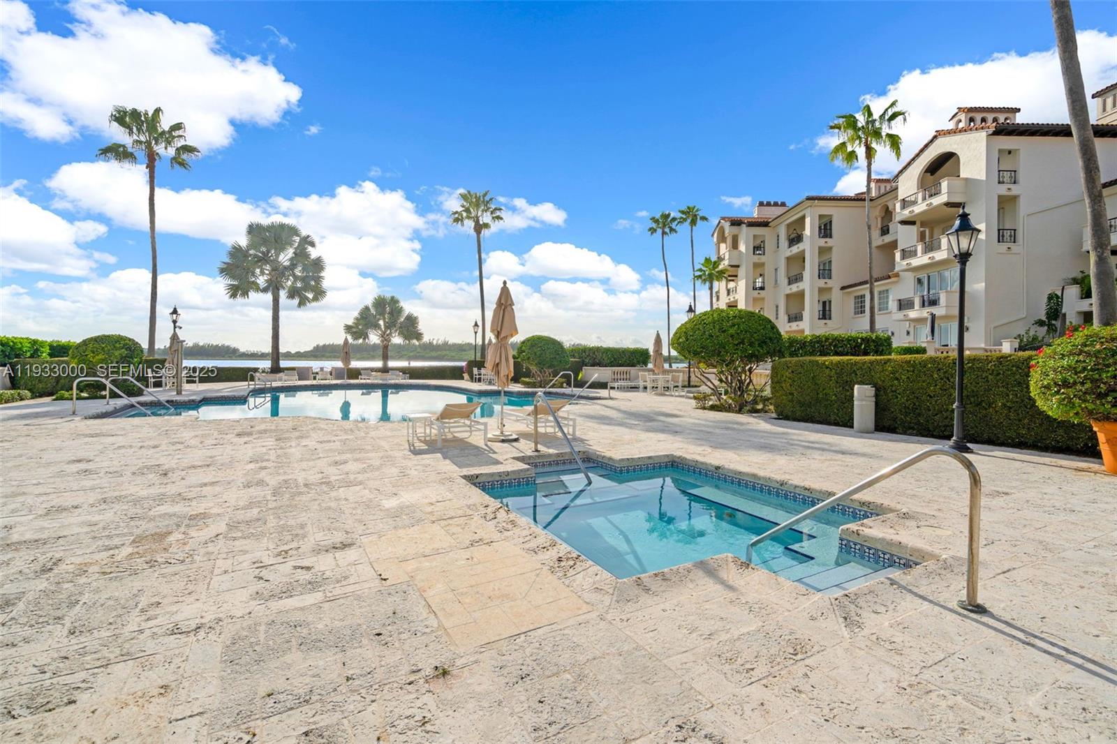 2124 Fisher Is Dr #2124 Miami Beach, FL 33109