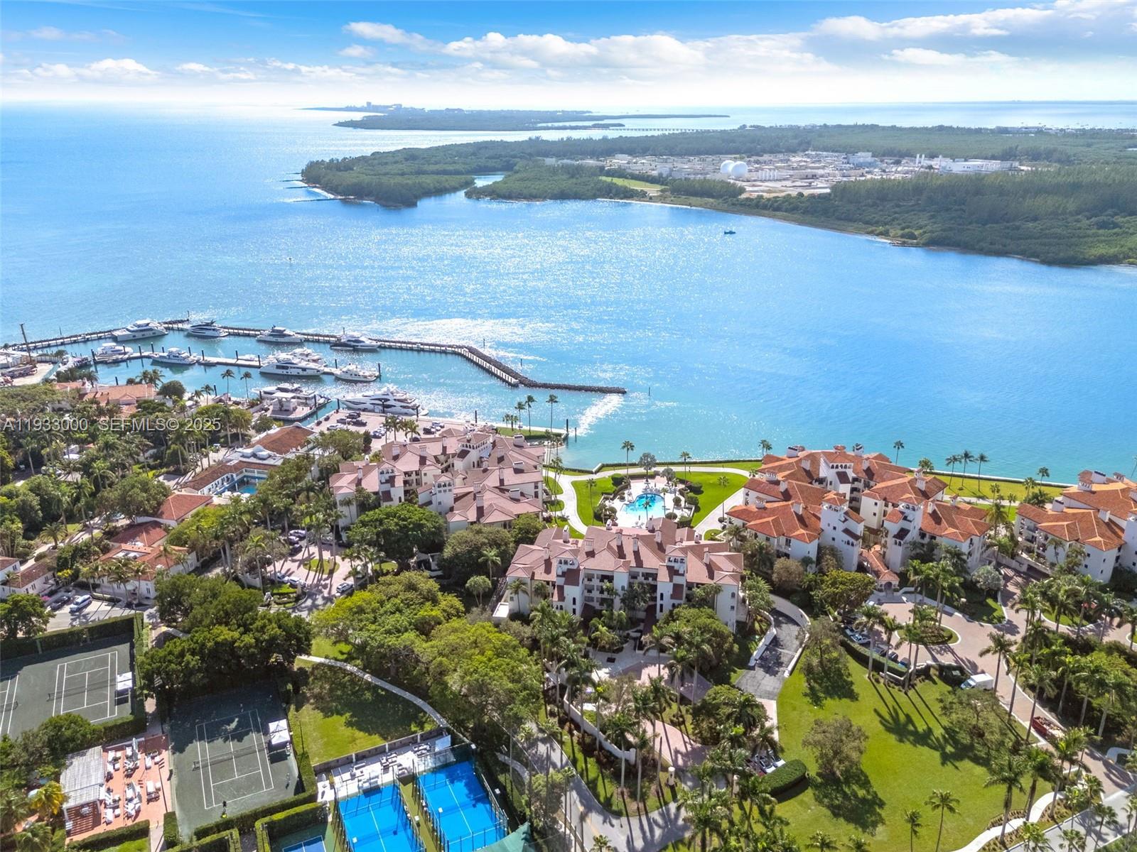 2124 Fisher Is Dr #2124 Miami Beach, FL 33109