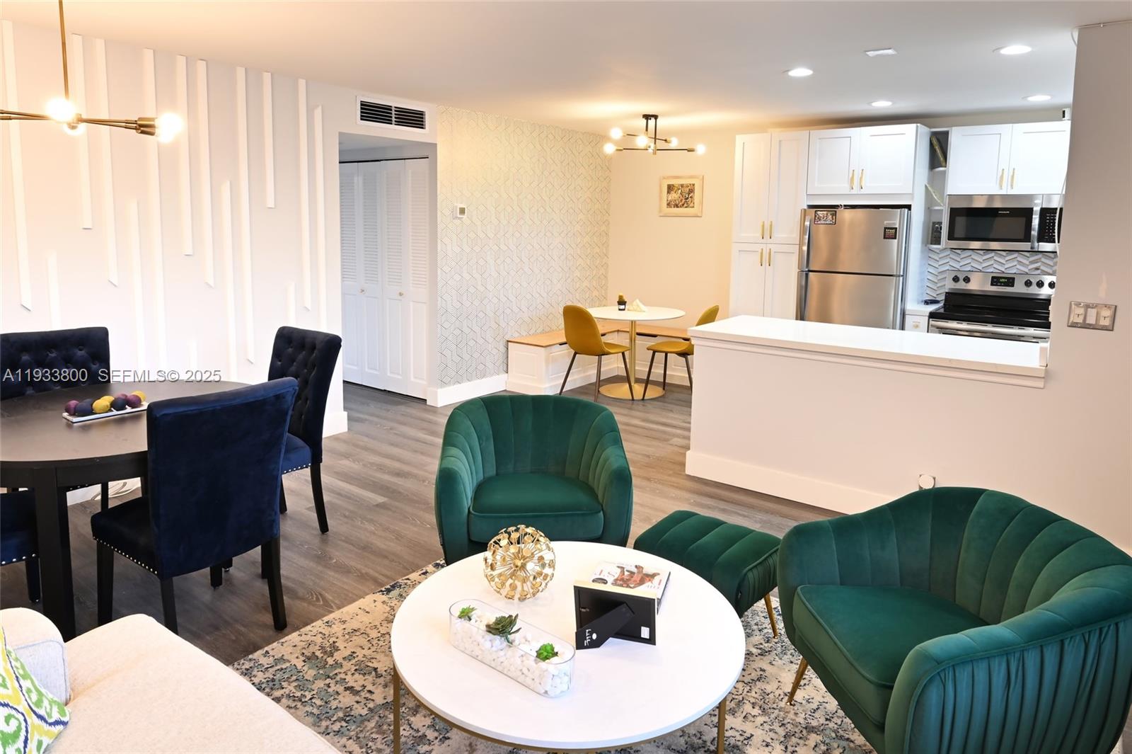 2860 NE 14th St Cswy #206D