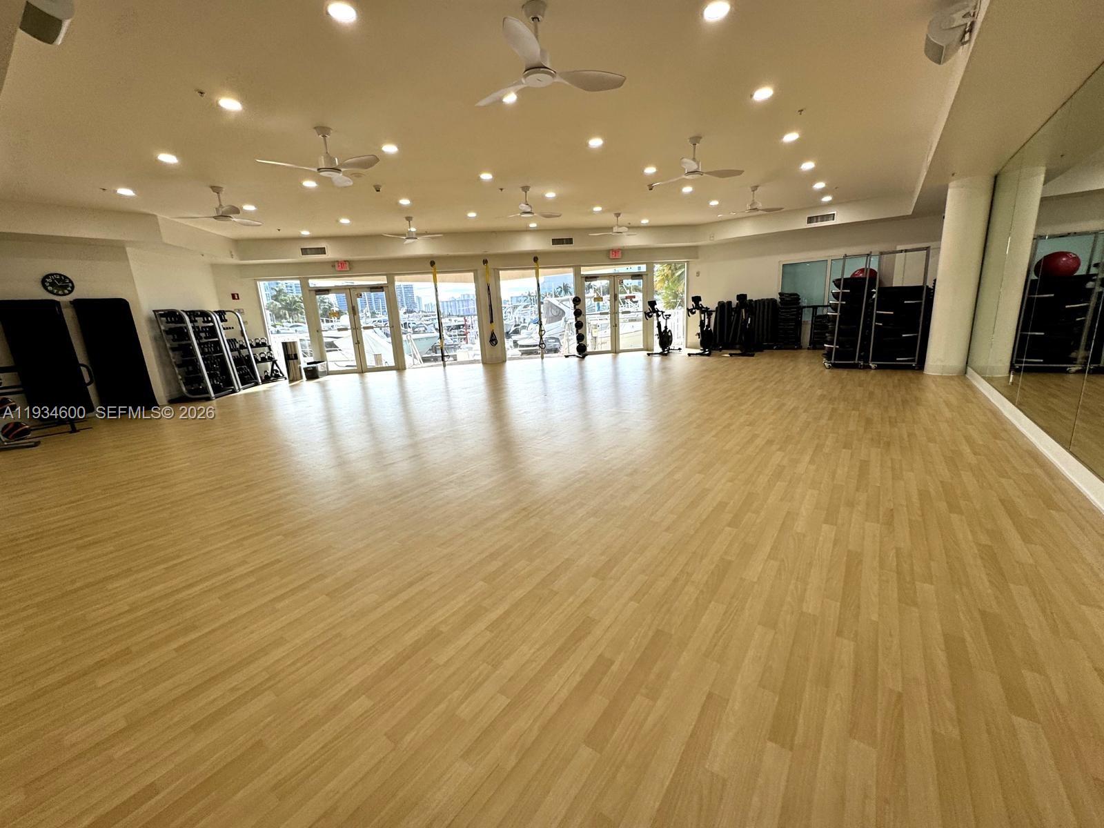 image Aventura Marina 122