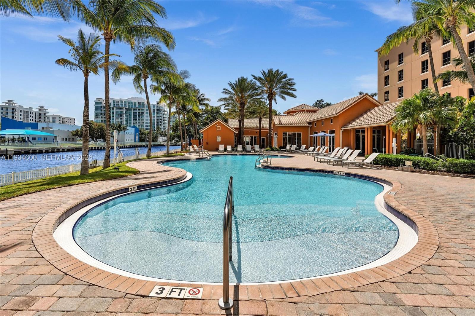 image Aventura Marina 151