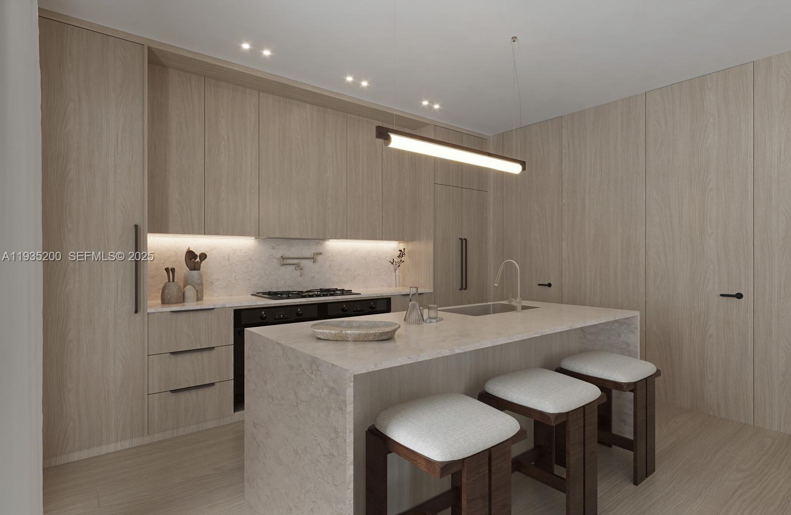 9148 Carlyle Ave Surfside, FL 33154