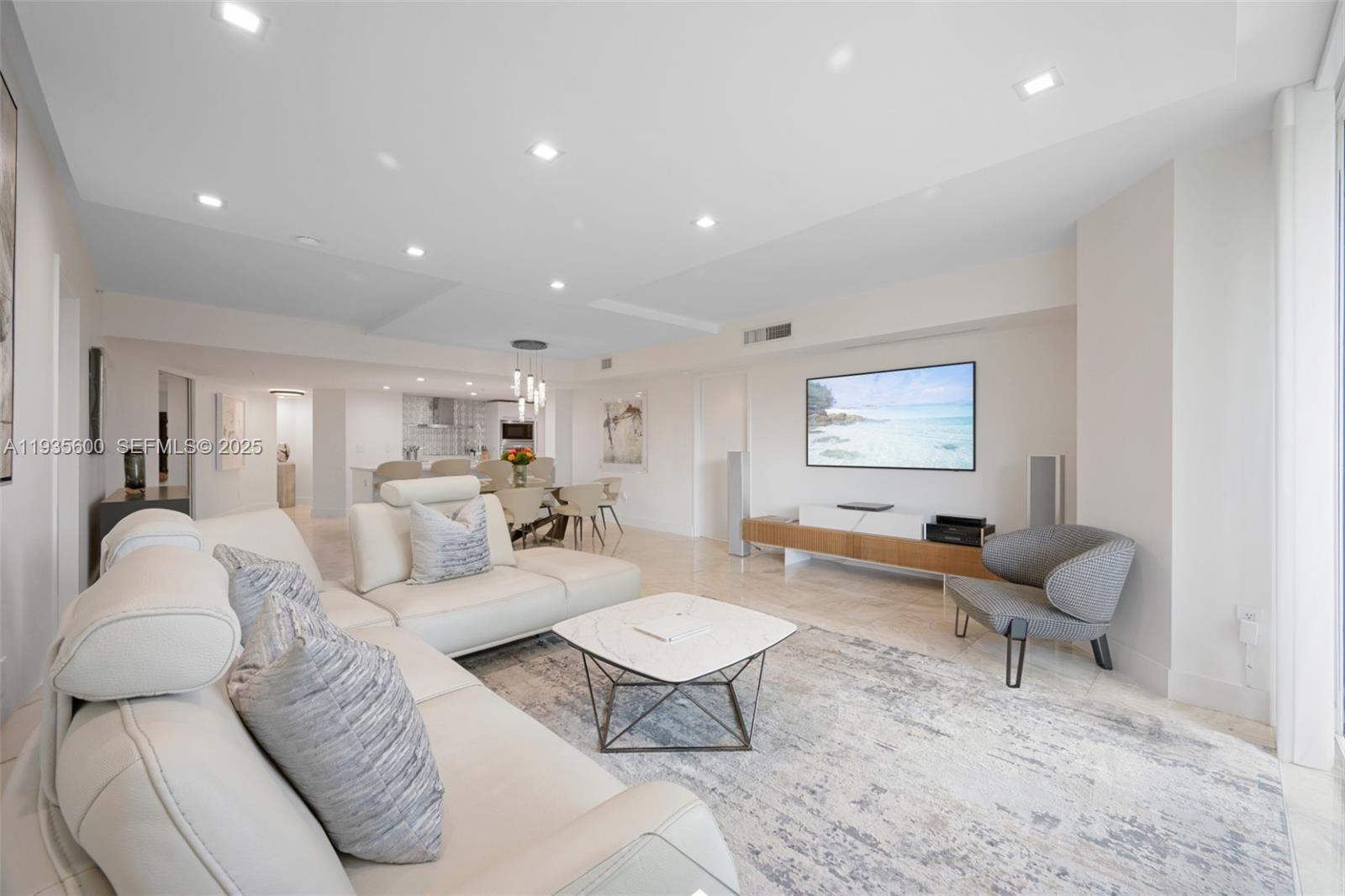 200 Sunny Isles Blvd #TH-205 Sunny Isles Beach, FL 33160