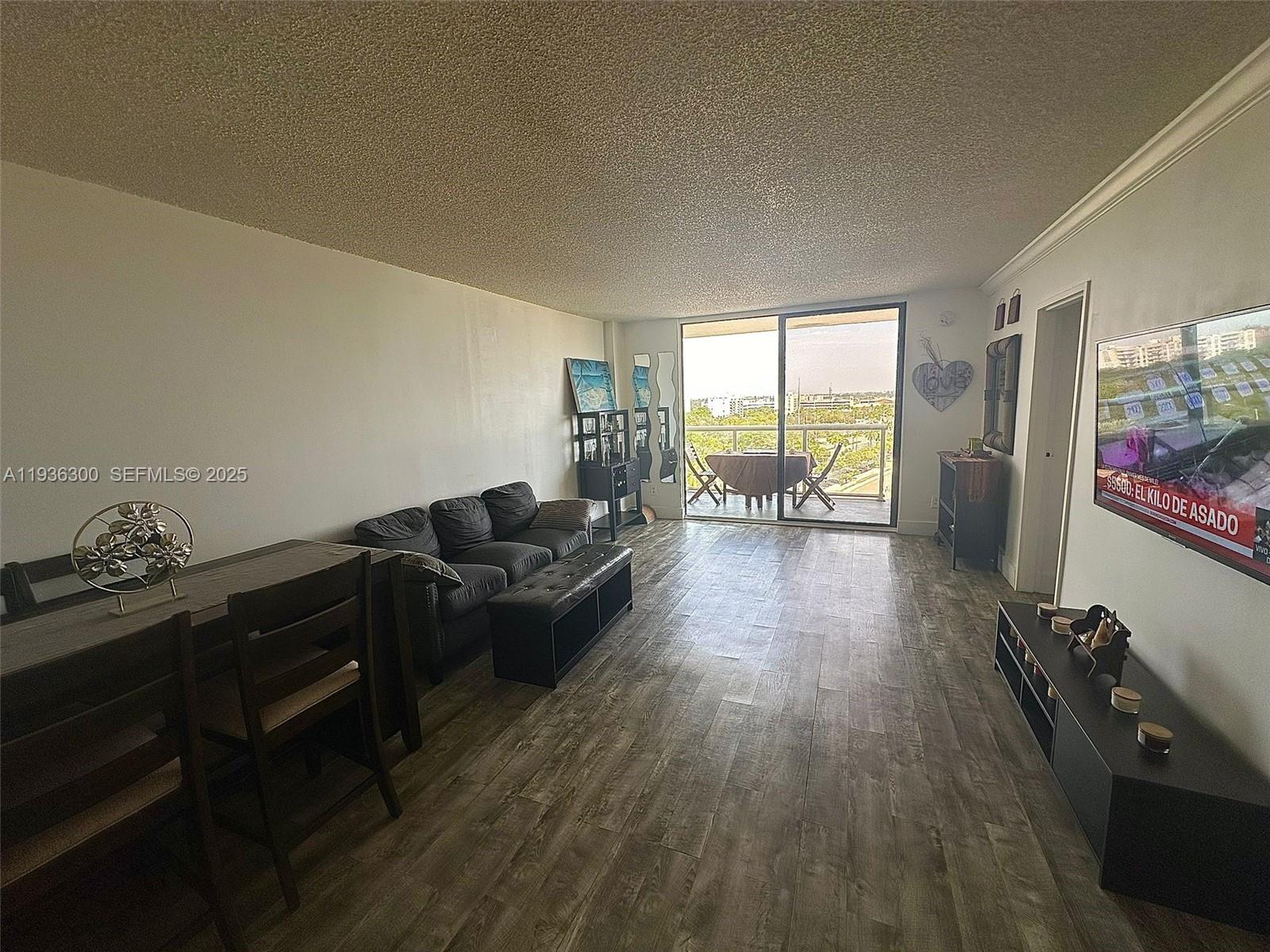 13499 Biscayne Blvd #1013 North Miami, FL 33181