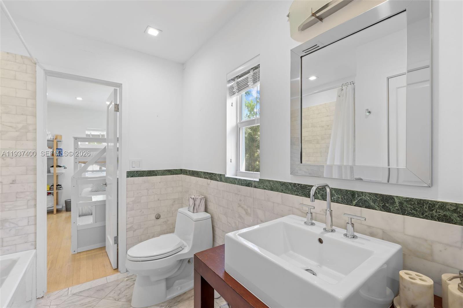 4490 Royal Palm Ave Miami Beach, FL 33140