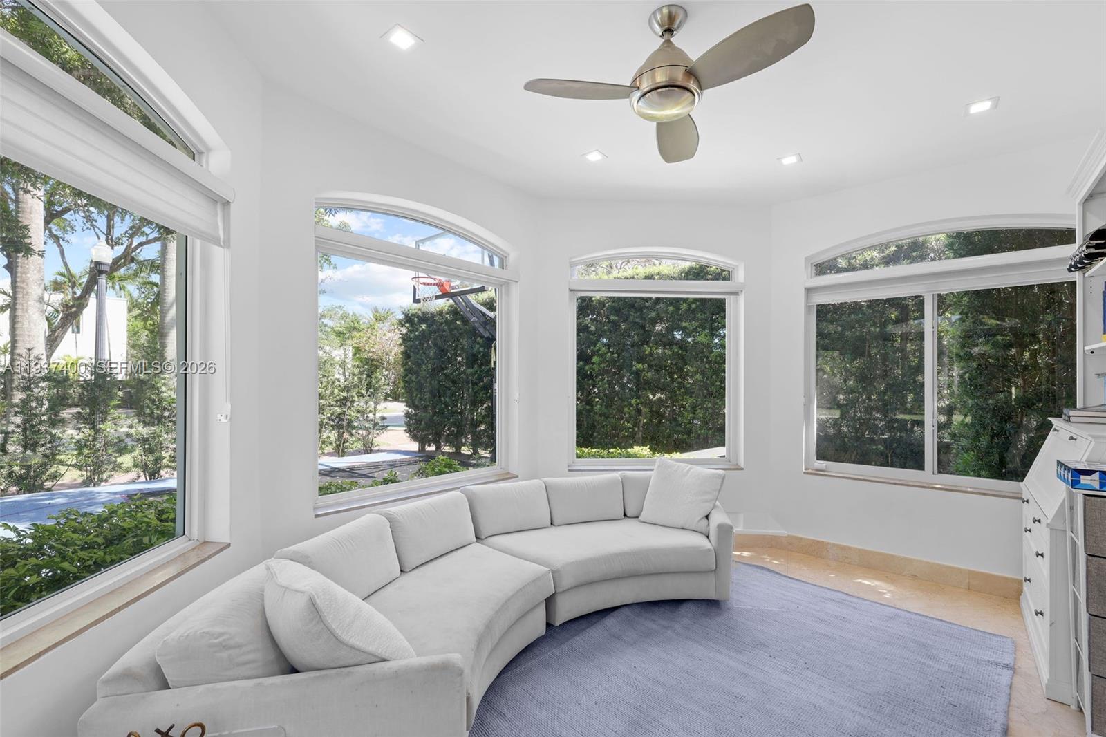 4490 Royal Palm Ave Miami Beach, FL 33140