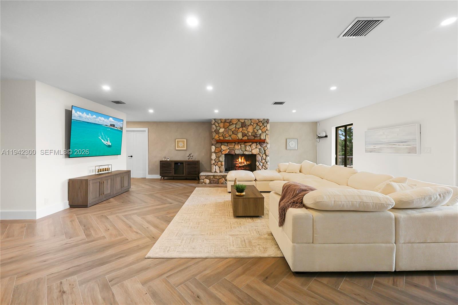 3320 SW 121st Ave Davie, FL 33330