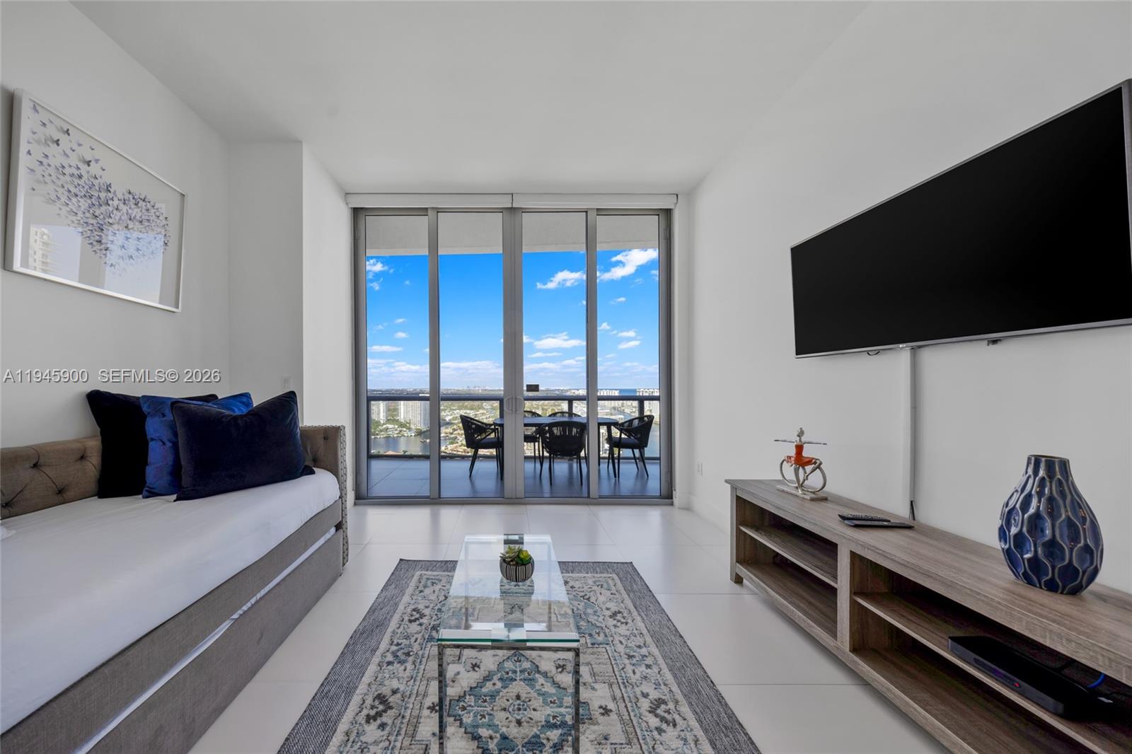 image Beachwalk Condominium1