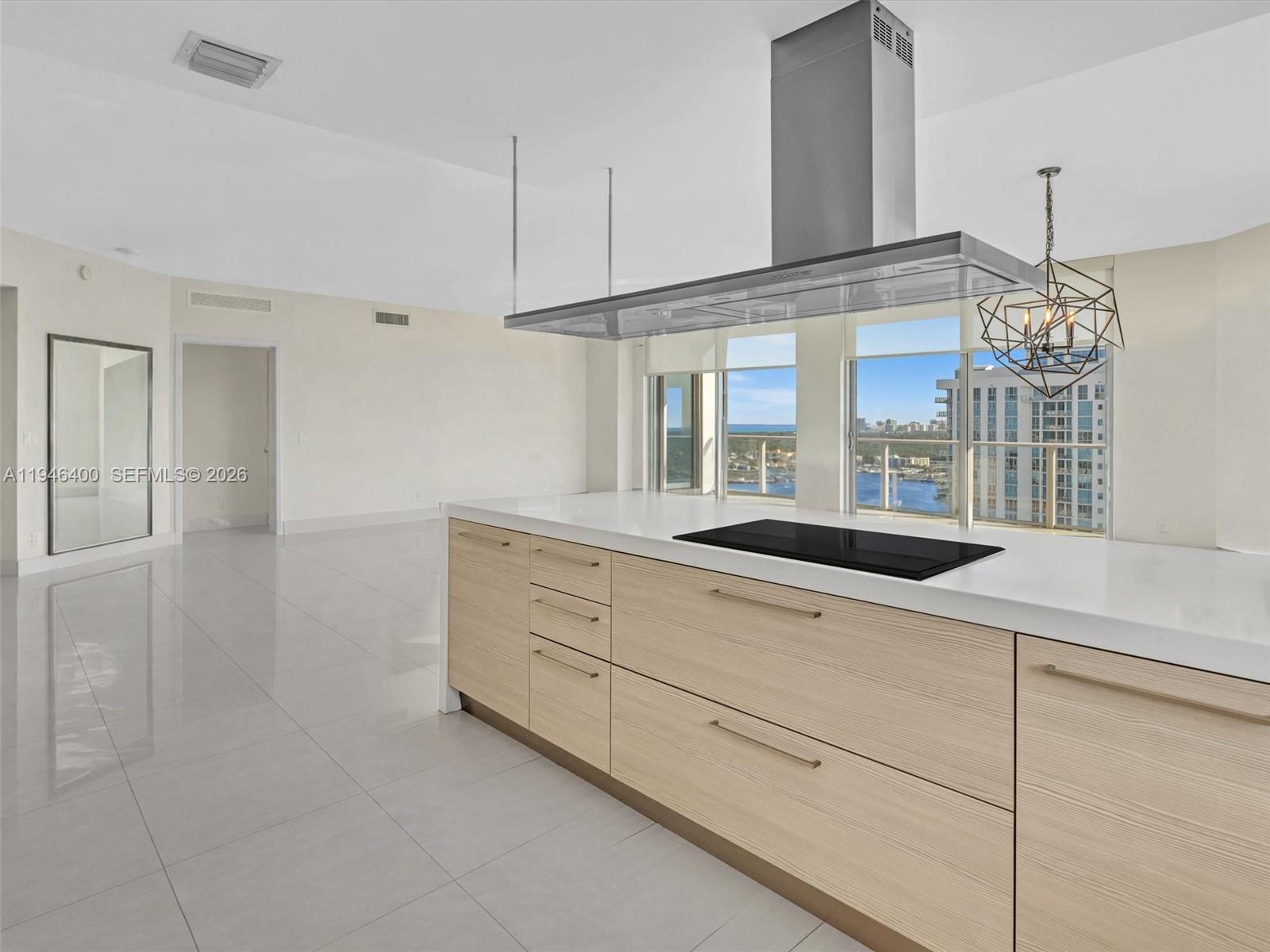 17301 Biscayne Blvd #2301 North Miami Beach, FL 33160