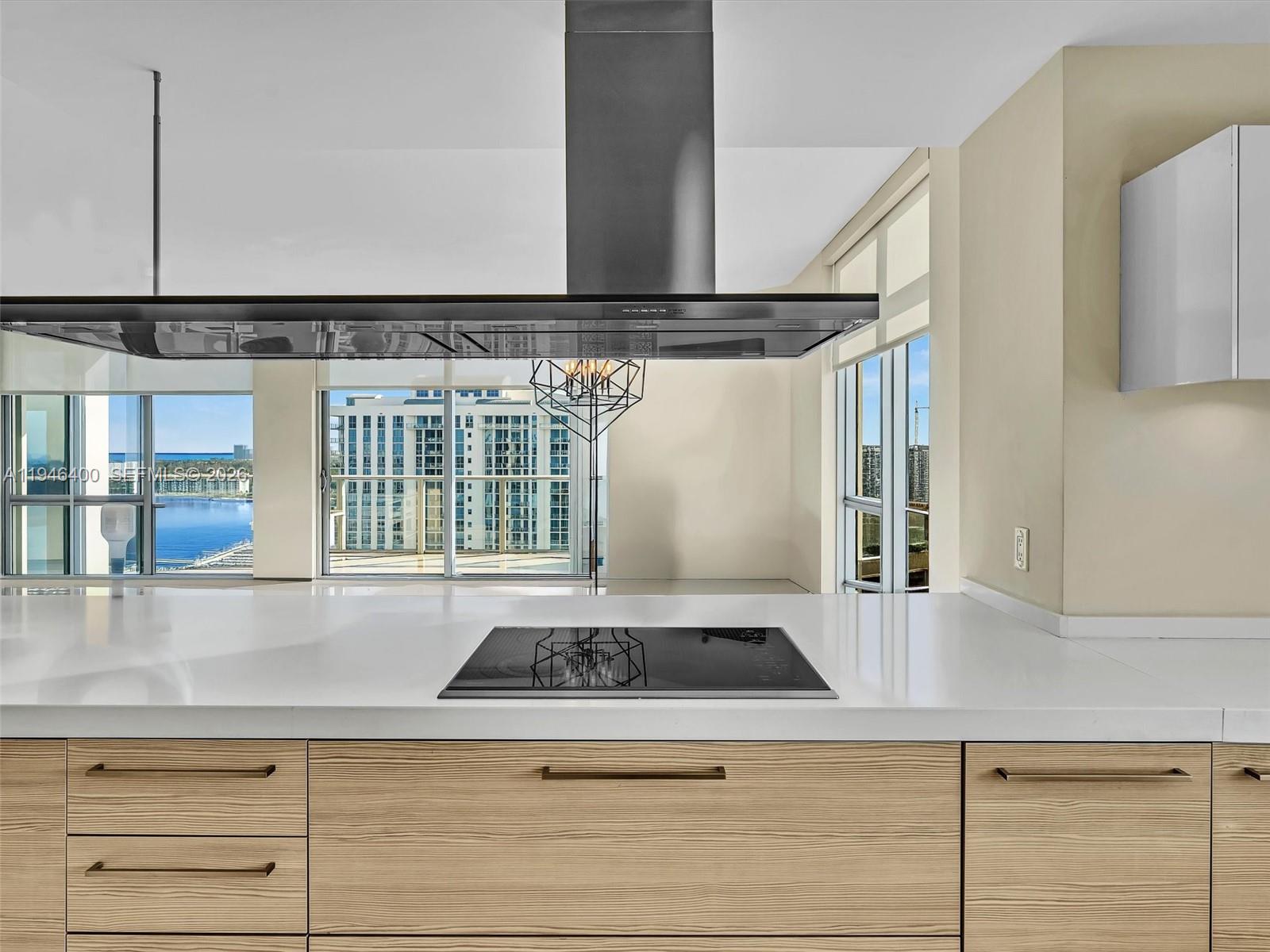 17301 Biscayne Blvd #2301 North Miami Beach, FL 33160