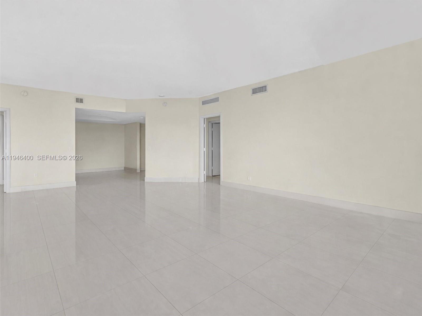 17301 Biscayne Blvd #2301 North Miami Beach, FL 33160