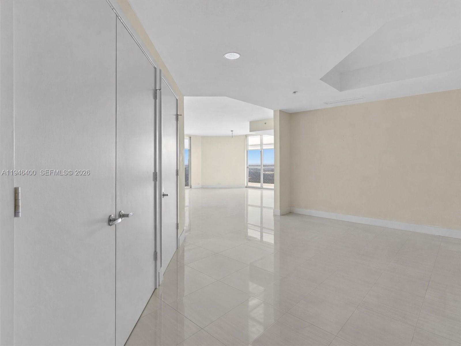 17301 Biscayne Blvd #2301 North Miami Beach, FL 33160