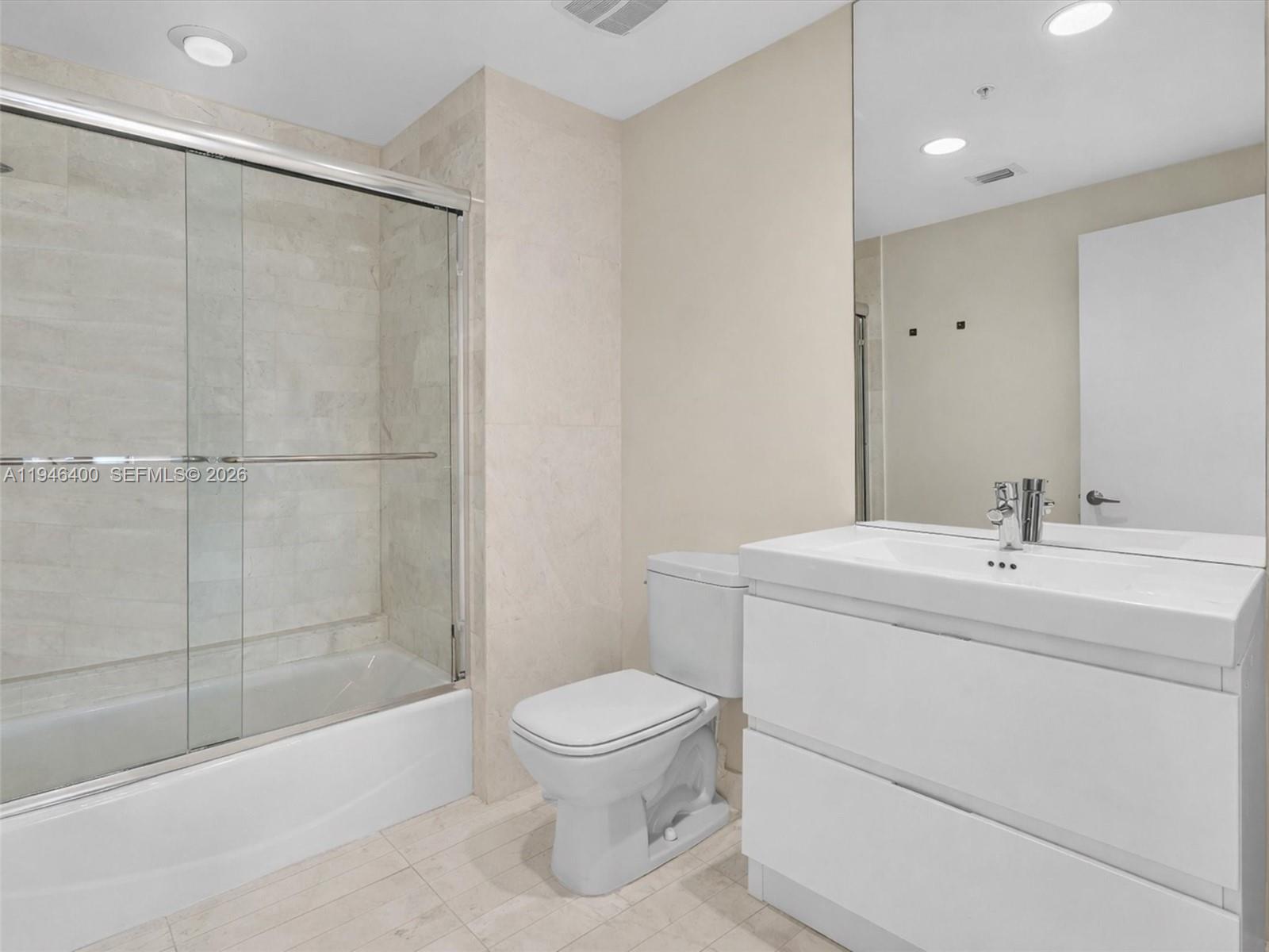 17301 Biscayne Blvd #2301 North Miami Beach, FL 33160