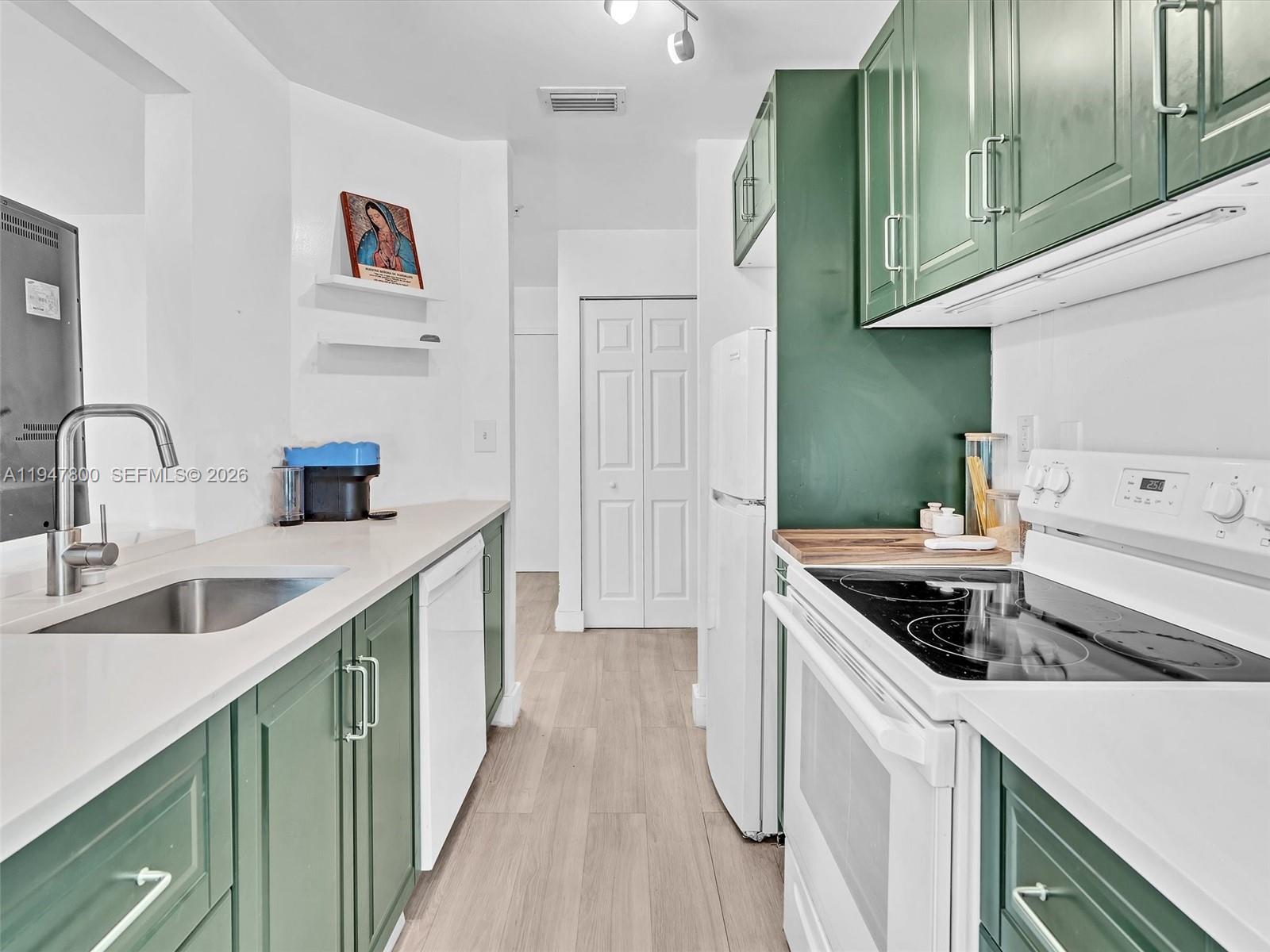 1688 West Ave #G-06 Miami Beach, FL 33139