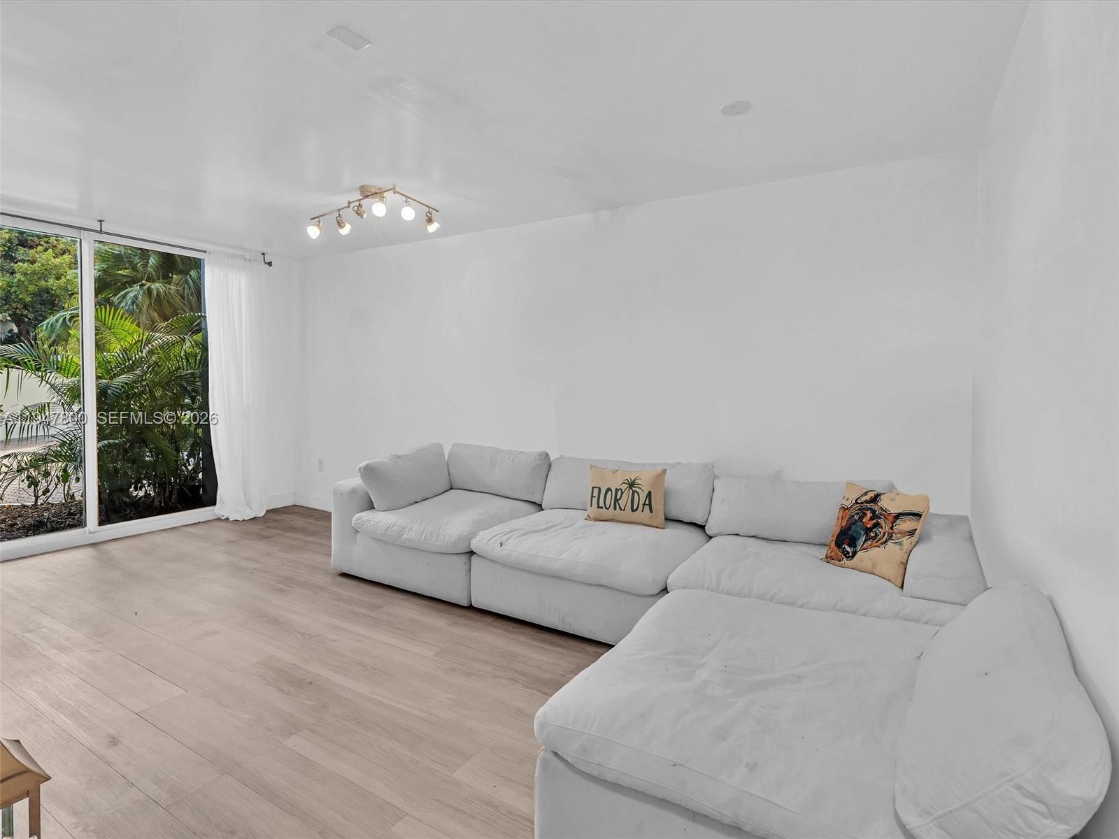 1688 West Ave #G-06 Miami Beach, FL 33139