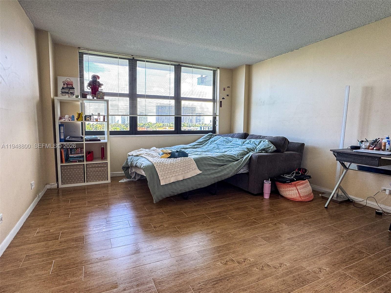 10101 E Bay Hbr Dr #504 Bay Harbor Islands, FL 33154