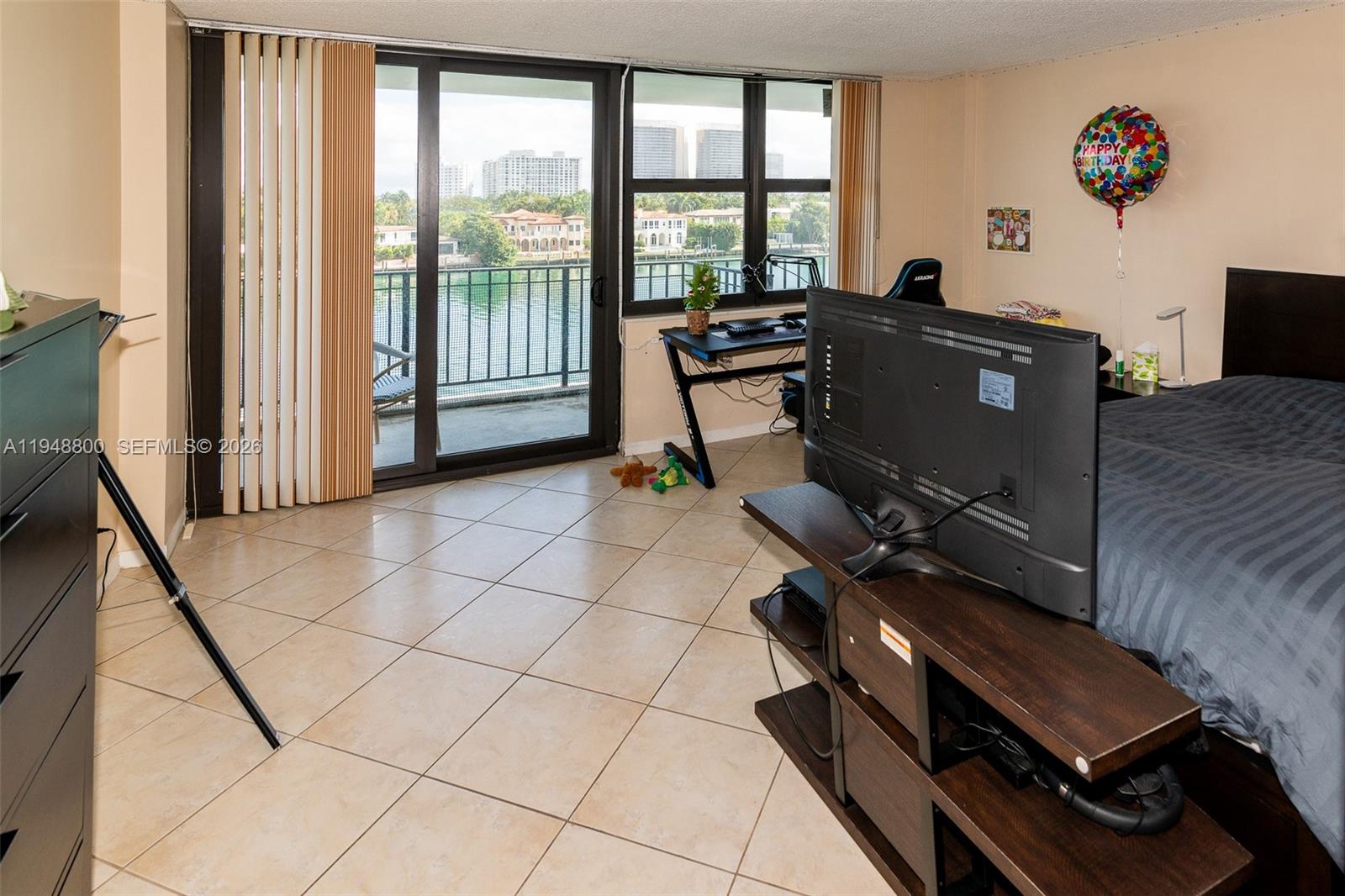 10101 E Bay Hbr Dr #504 Bay Harbor Islands, FL 33154