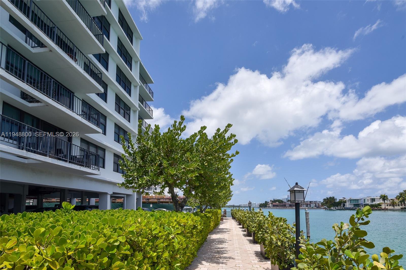 10101 E Bay Hbr Dr #504 Bay Harbor Islands, FL 33154