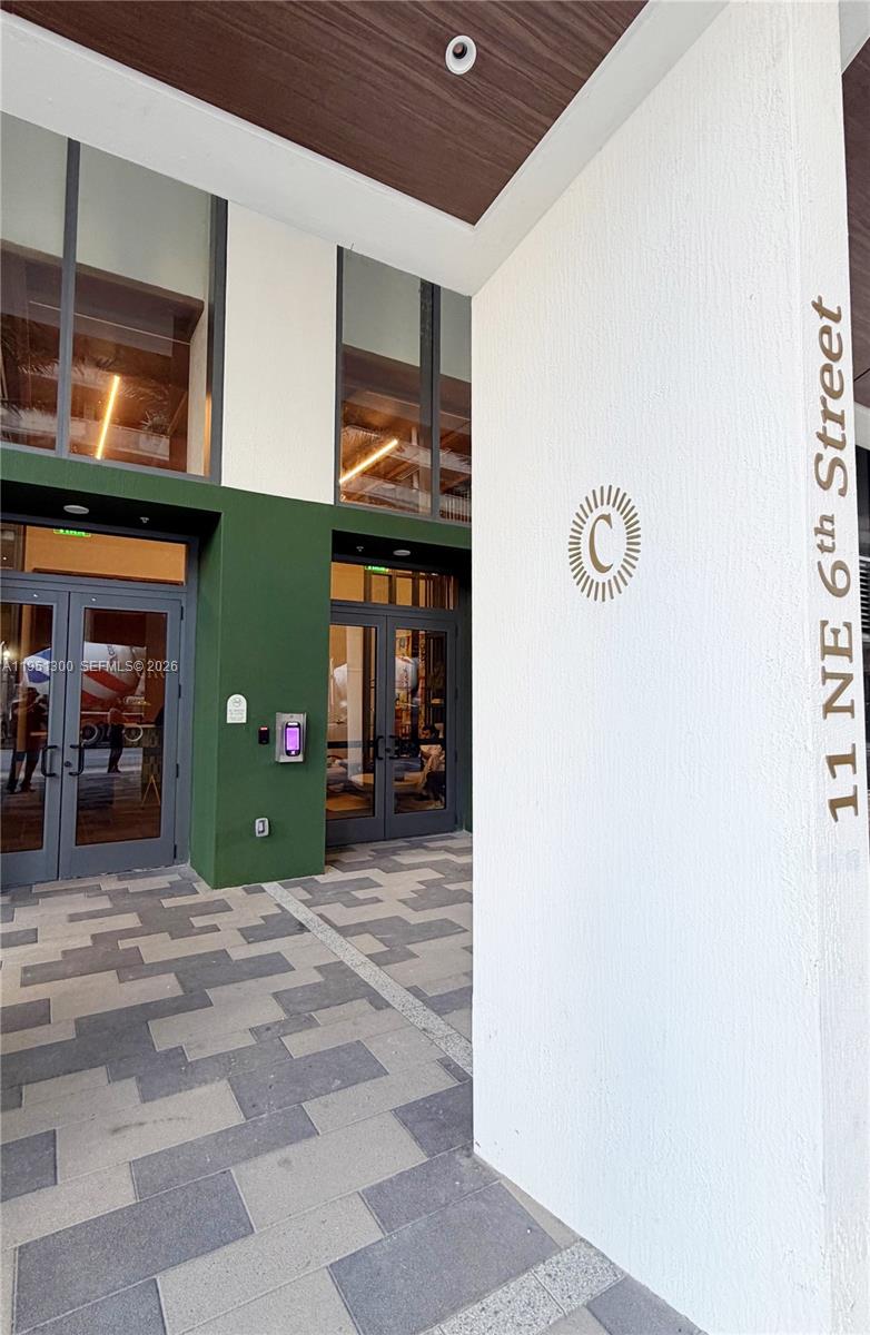 image The Crosby Miami Worldcenter9