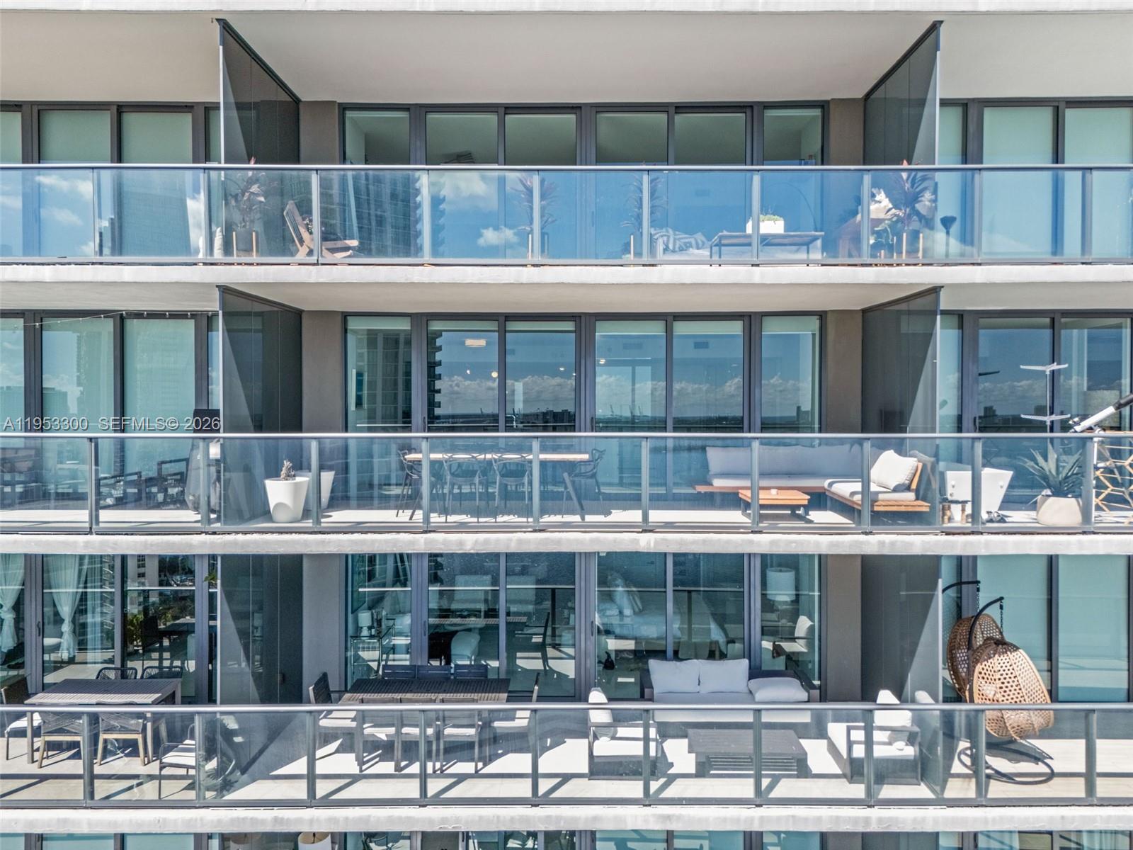 650 NE 32th St #2703 Miami, FL 33137