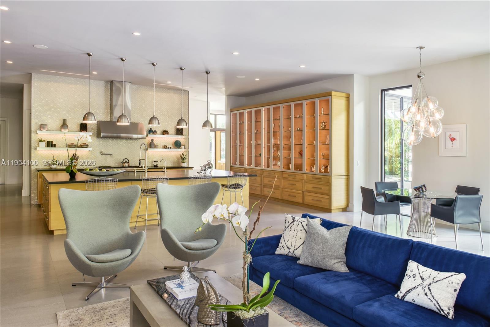 11050 SW 69th Ave Pinecrest, FL 33156