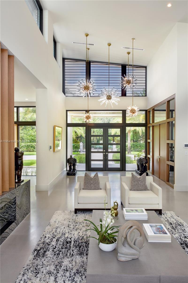 11050 SW 69th Ave Pinecrest, FL 33156