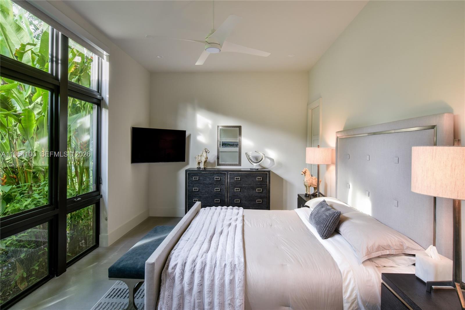 11050 SW 69th Ave Pinecrest, FL 33156