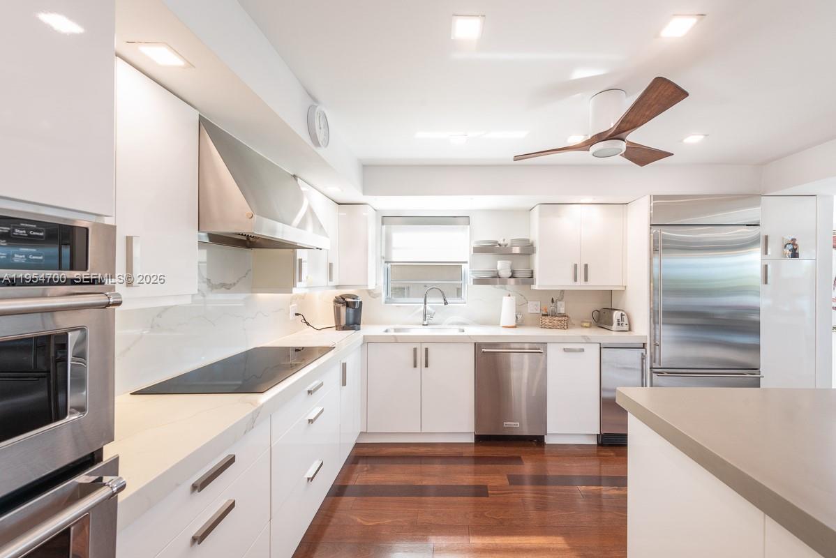 10180 W Bay Hbr Dr #4A Bay Harbor Islands, FL 33154