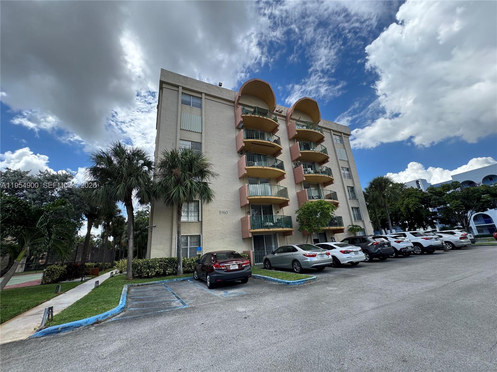 9360 Fontainebleau Blvd #301