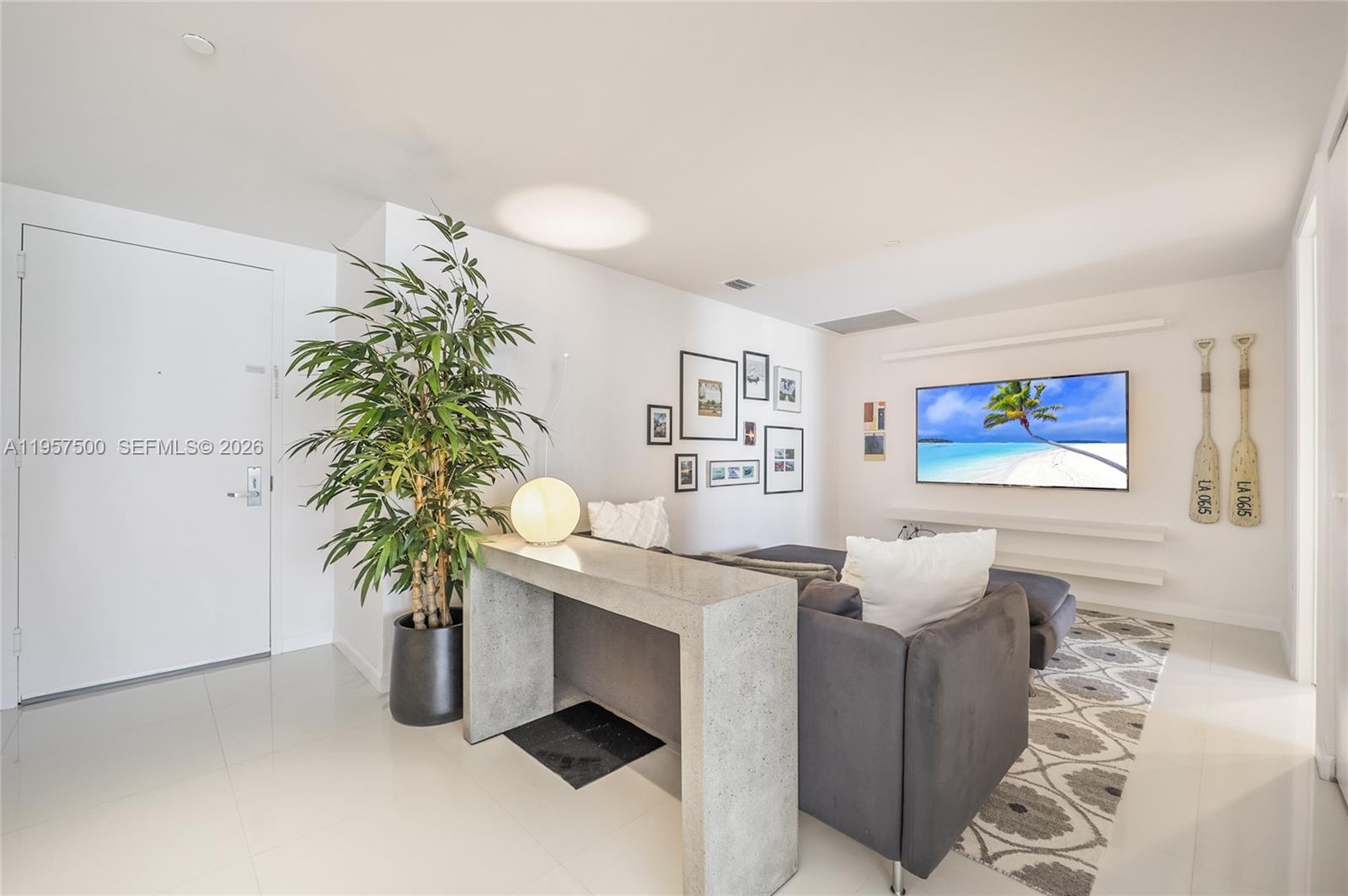 image Icon Brickell II3