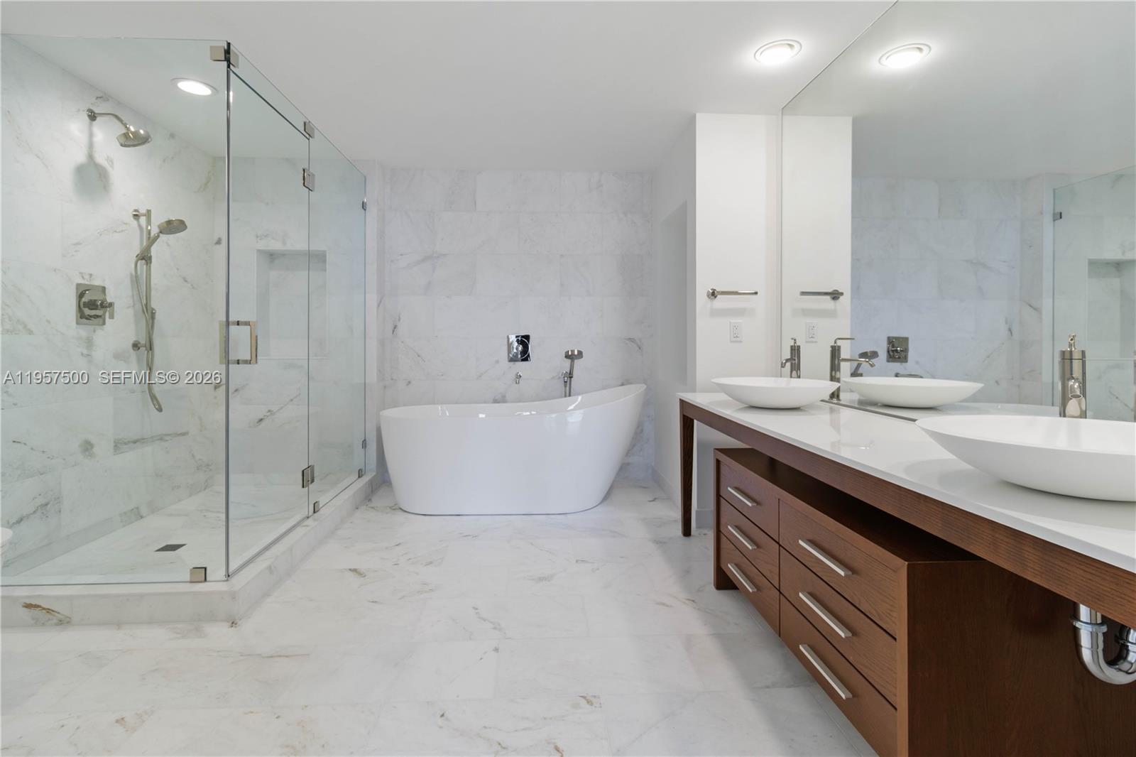 image Icon Brickell II8