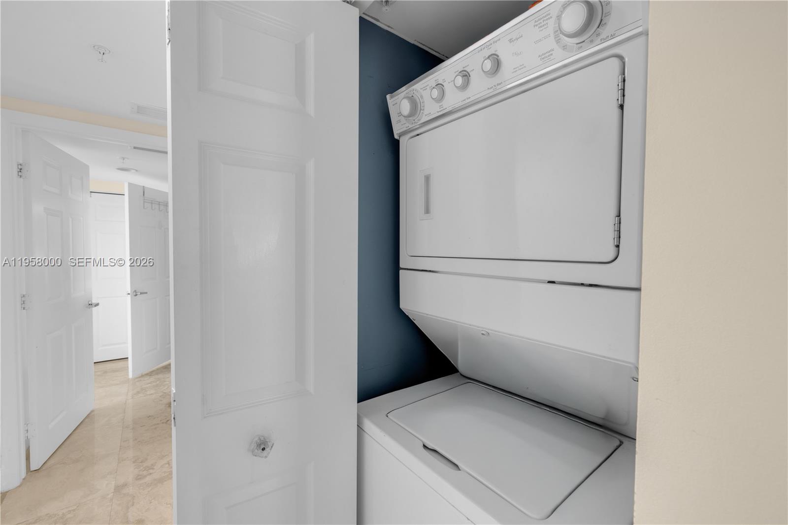 3232 SW 22nd Ter #501 Miami, FL 33145