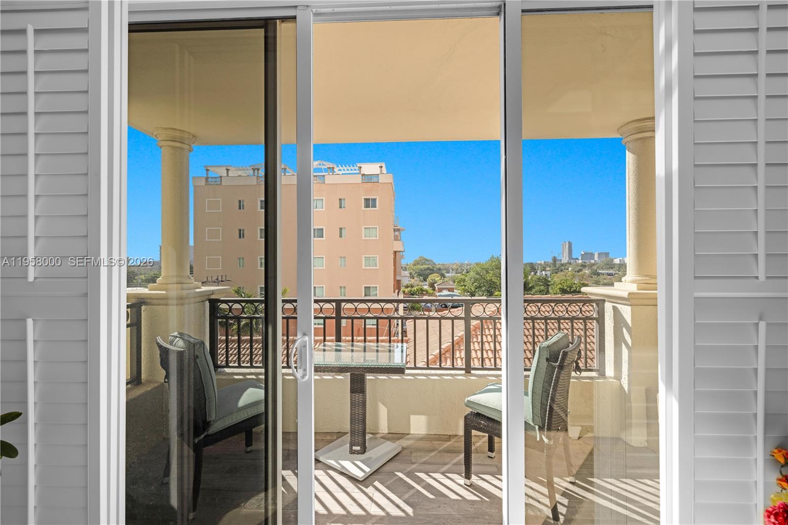 3232 SW 22nd Ter #501 Miami, FL 33145