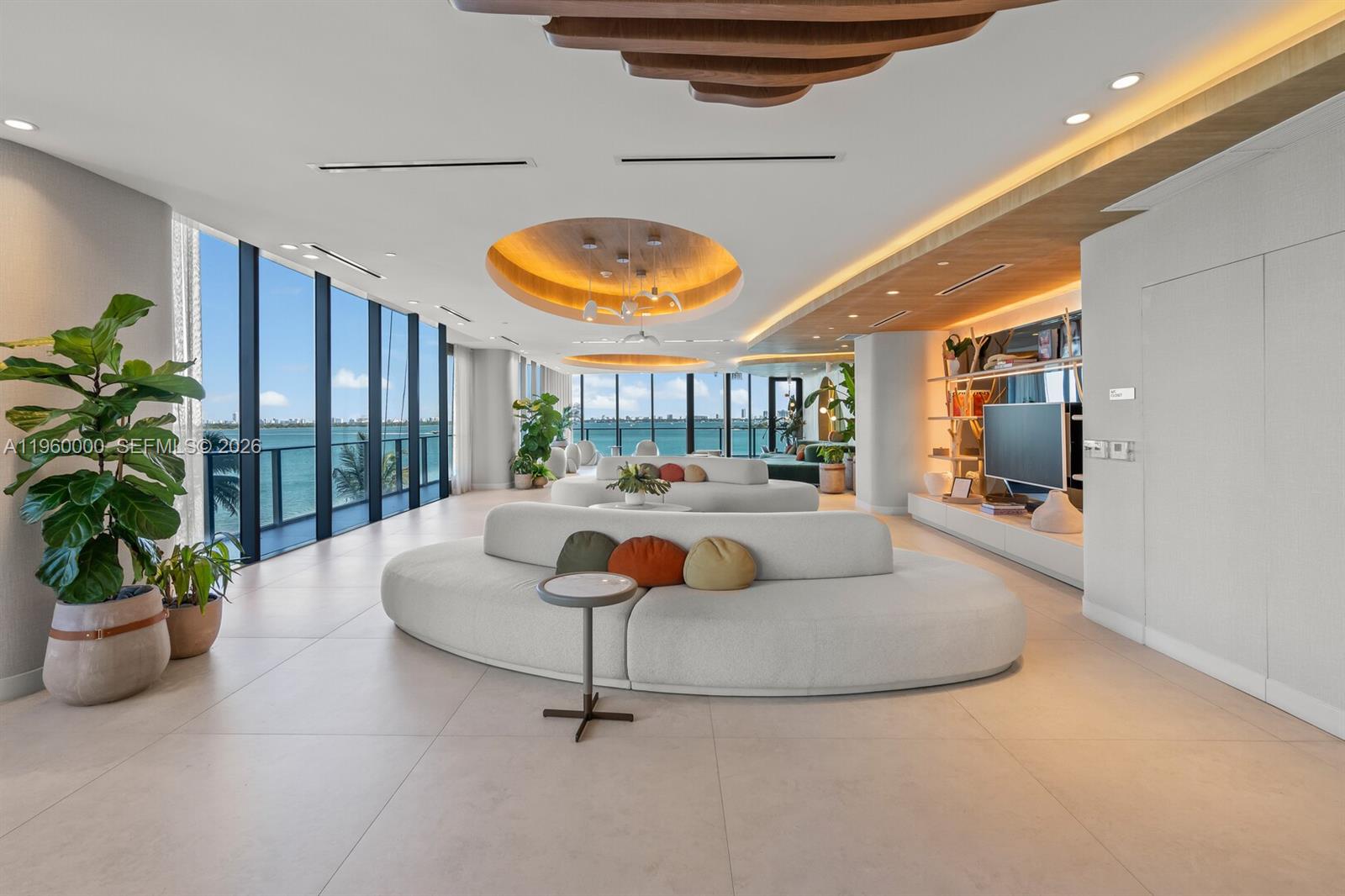 700 NE 24th St #3904 Miami, FL 33137