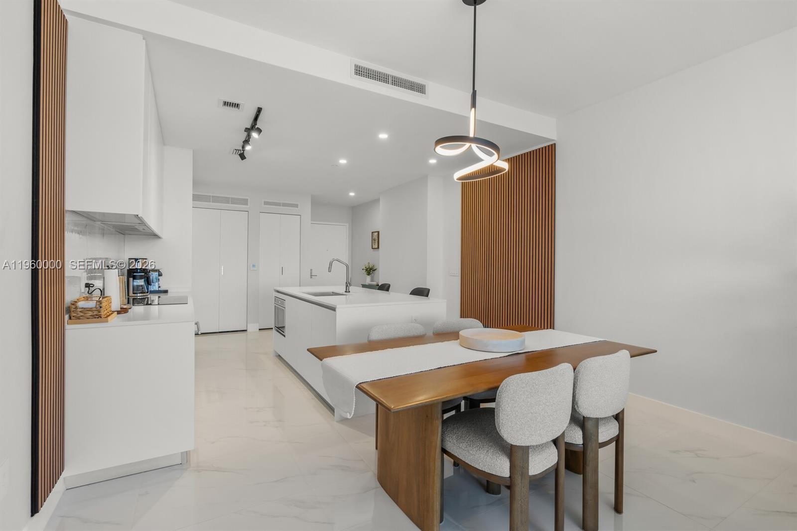 700 NE 24th St #3904 Miami, FL 33137