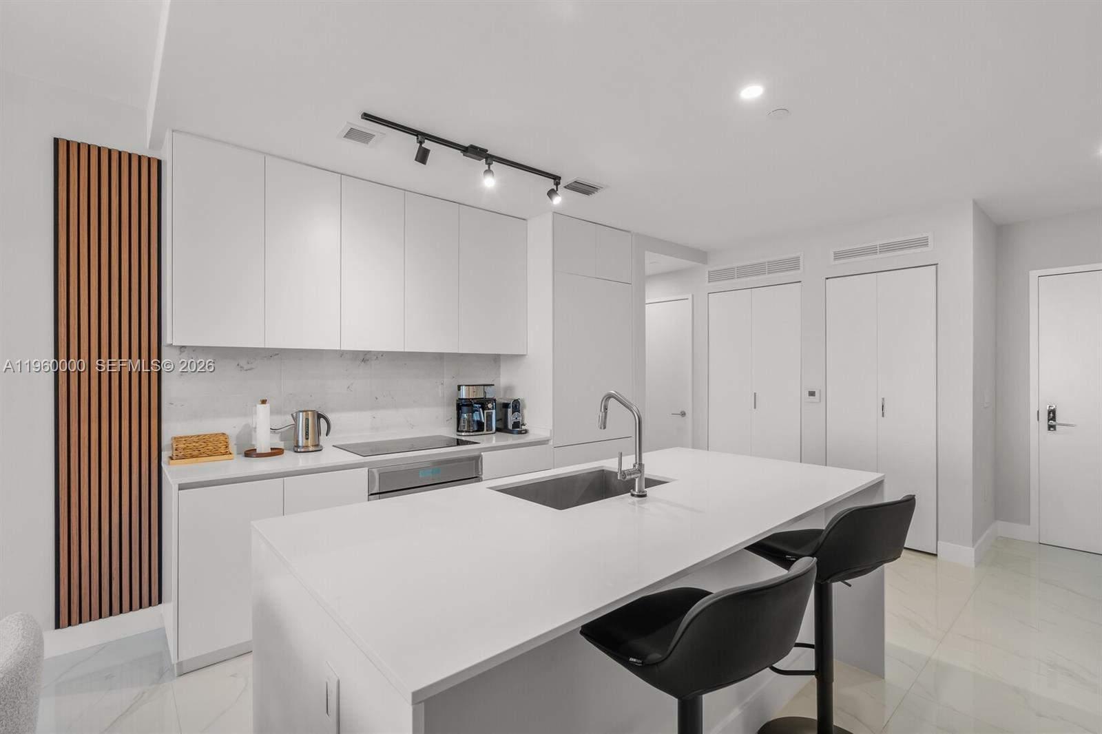 700 NE 24th St #3904 Miami, FL 33137