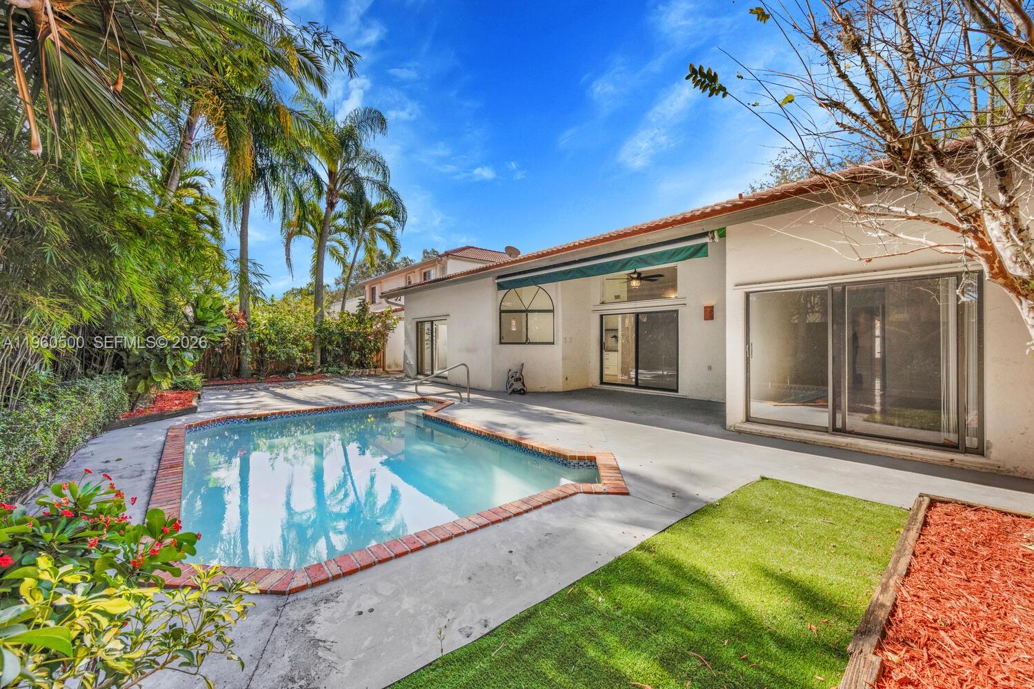 10635 SW 158th Pl Miami, FL 33196