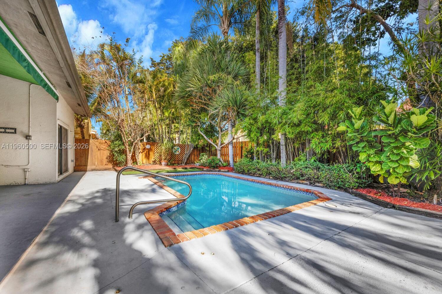 10635 SW 158th Pl Miami, FL 33196