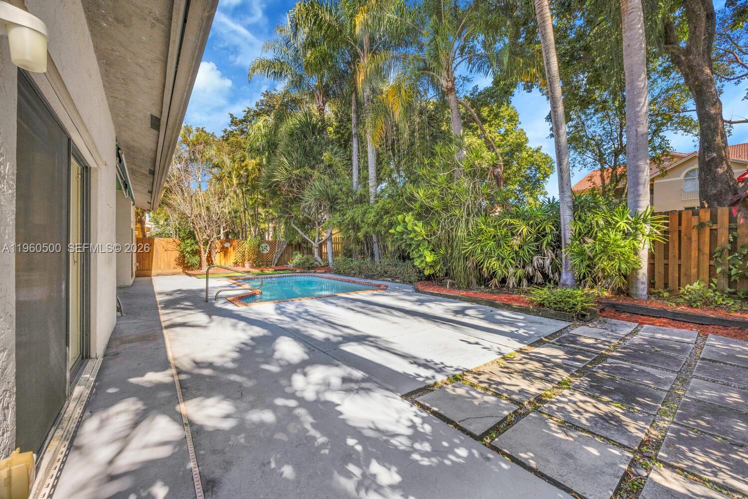 10635 SW 158th Pl Miami, FL 33196