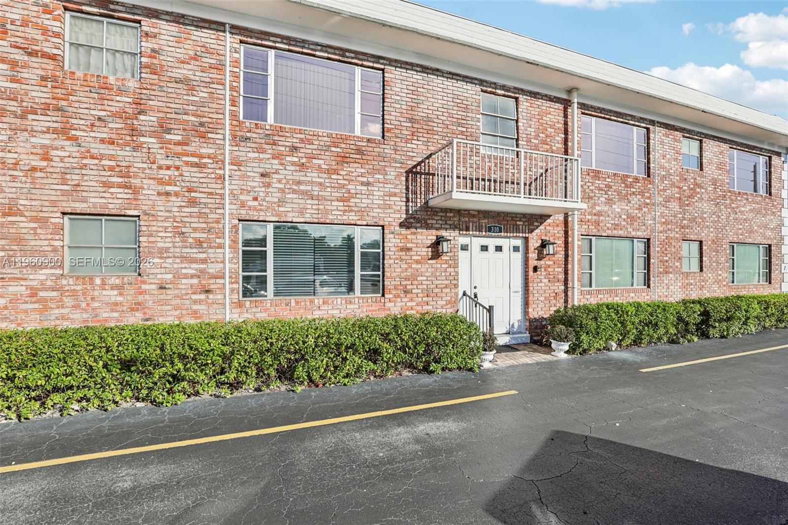 310 S Cypress Rd #730