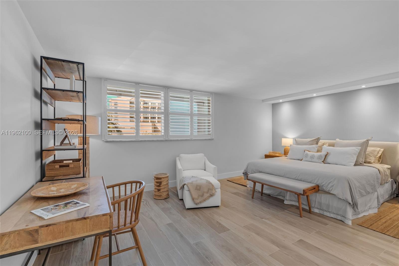 609 Ocean Dr #4G Key Biscayne, FL 33149