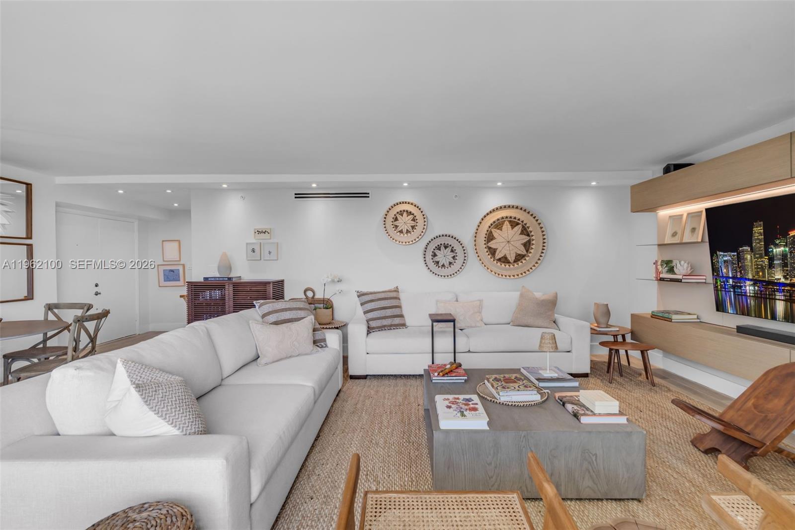 609 Ocean Dr #4G Key Biscayne, FL 33149