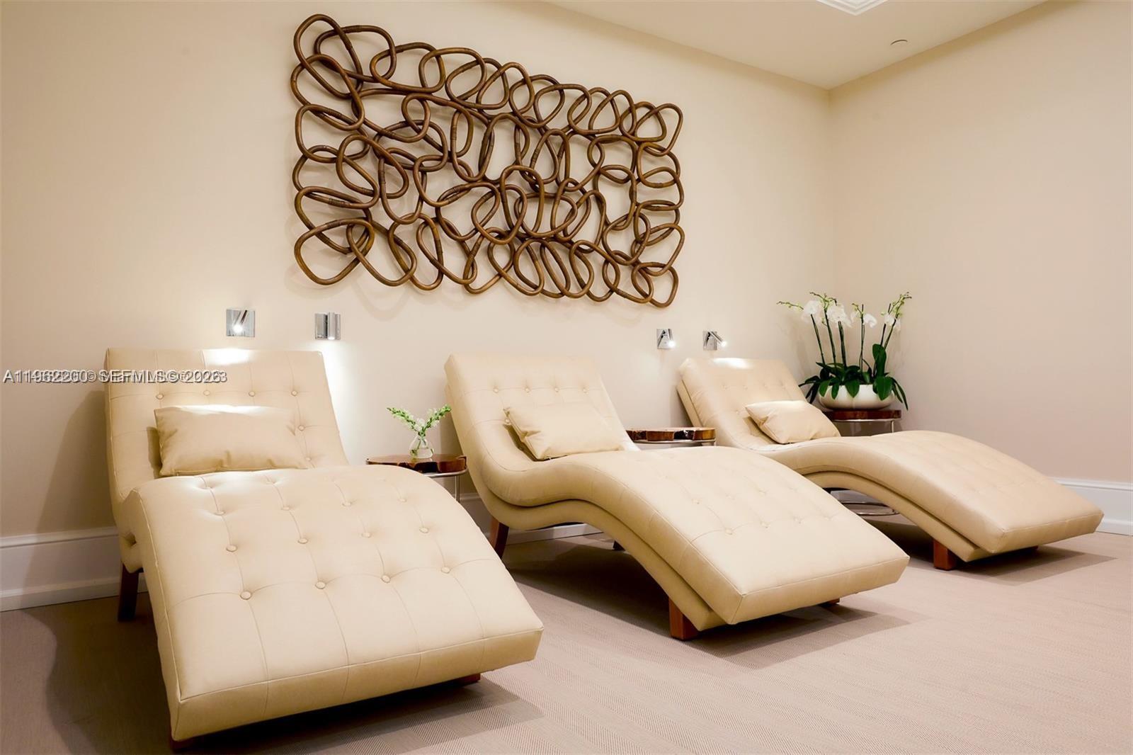 765 Crandon Blvd #PH-4 Key Biscayne, FL 33149